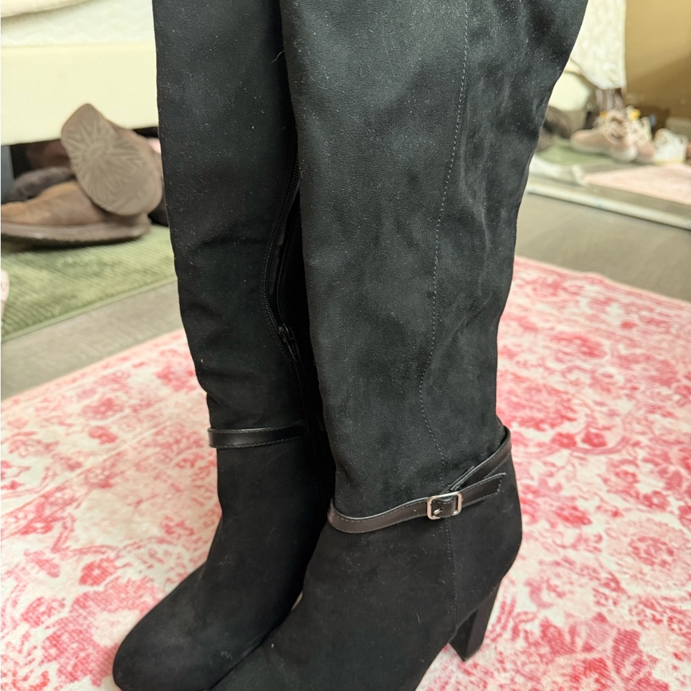 Elegant Black Women's Boots
